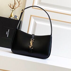 🥤🥤YSL LE 5 À 7 HOBO BAG IN SMOOTH LEATHER NOIR